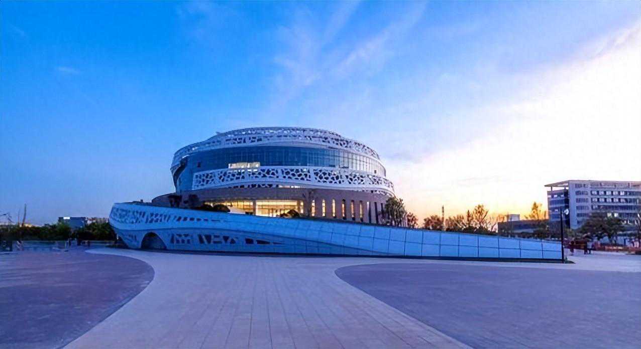 2024年，中国最美大剧院排名揭晓：哈尔滨第2，江苏第5