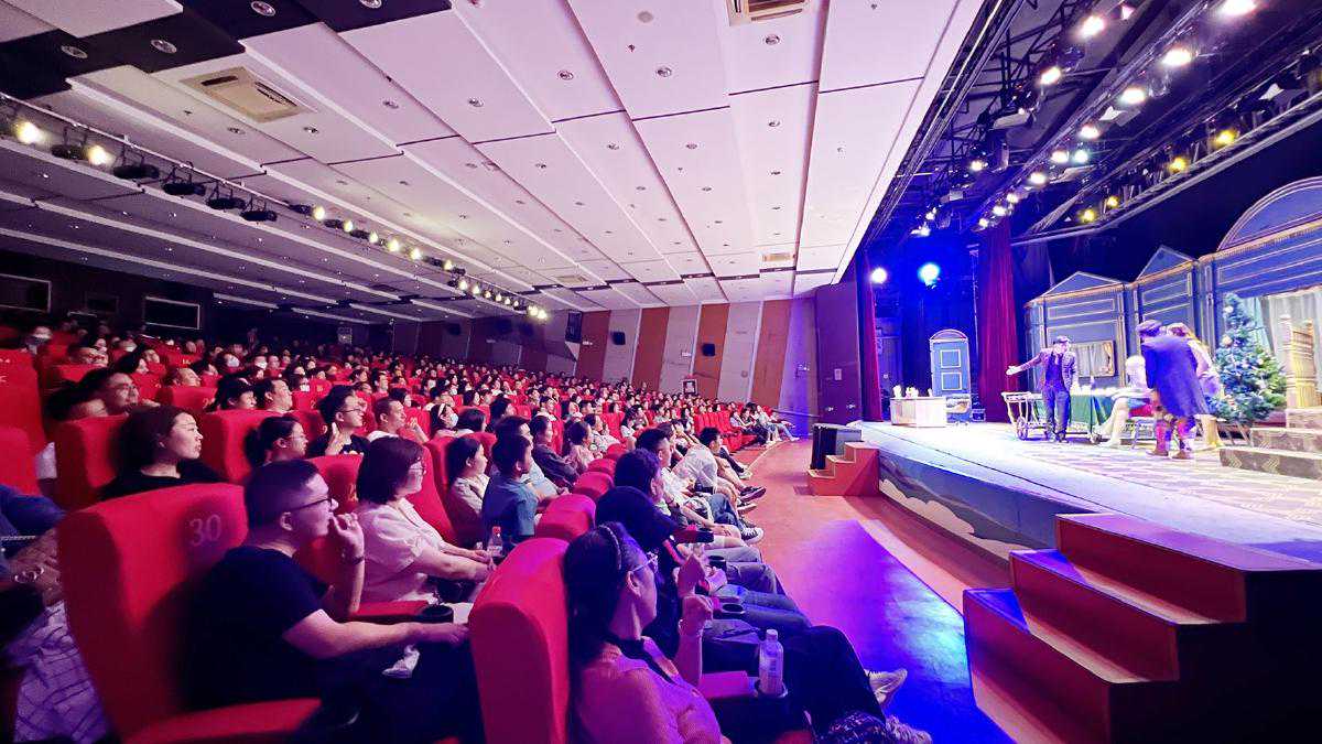 老影院热卖“通州味儿”开心麻花