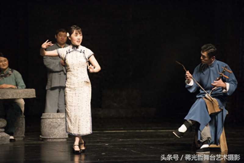 原创京味儿话剧《痴爷》沈阳上演