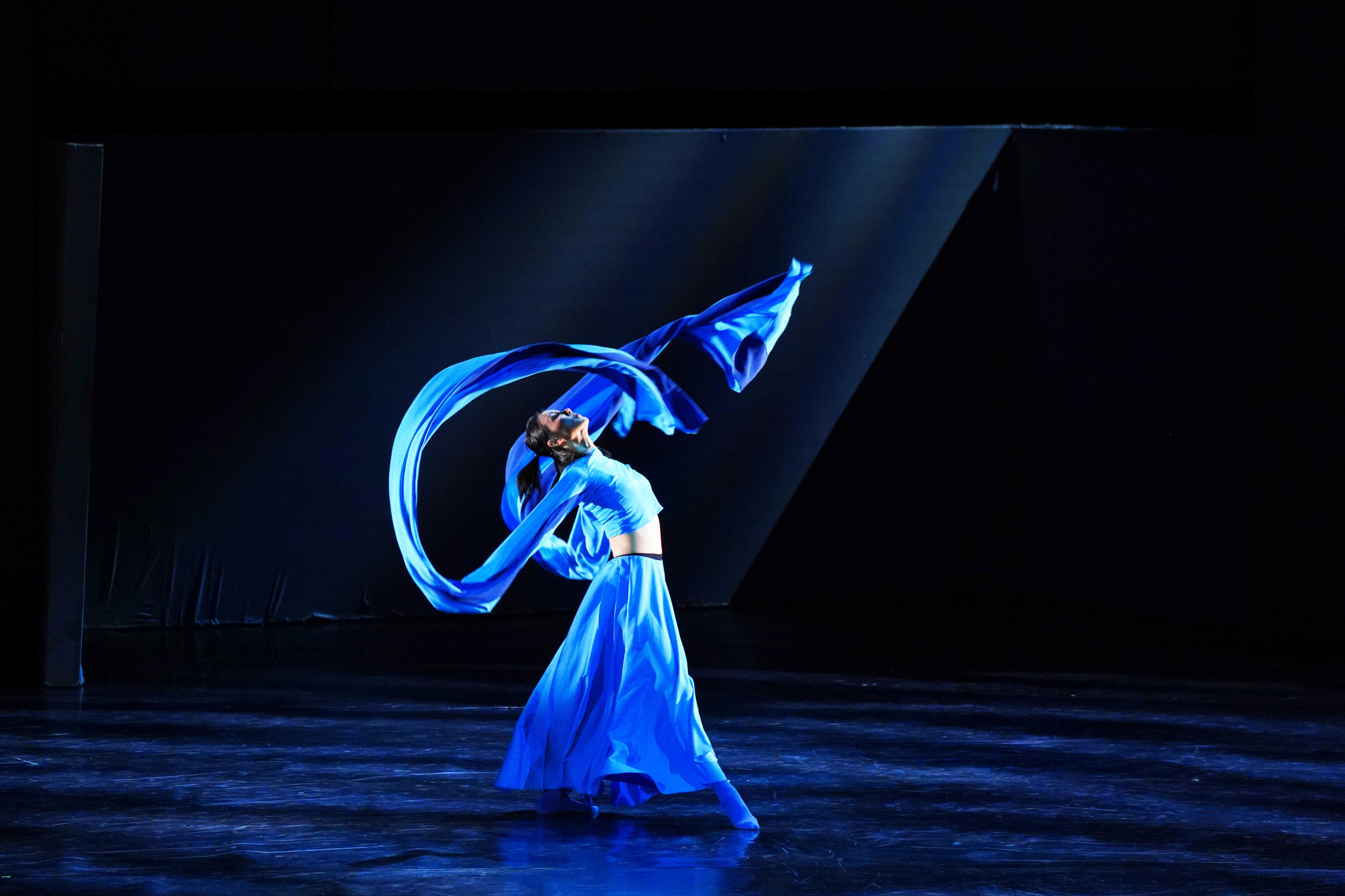 “为人民而舞”——《舞动经典》在北京天桥剧场开演