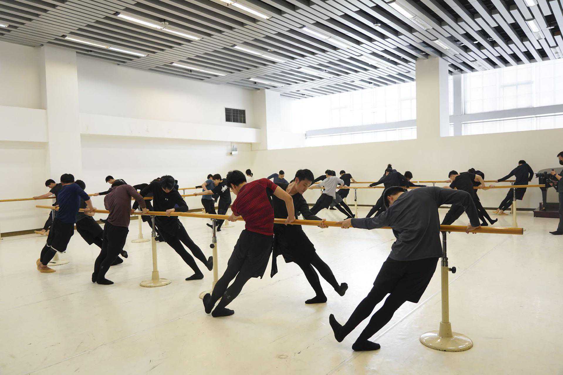 中国歌剧舞剧院《舞上春》将登台国家大剧院，七大篇章展现春之礼