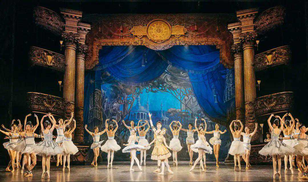 足尖魅影，开启魅力之都高光时刻！上海芭蕾舞团原创芭蕾舞剧《歌剧魅影》世界首演