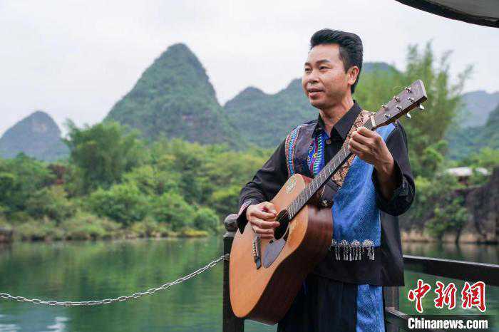 民歌新唱 广西乐手将壮语山歌融合流行乐脍炙人口