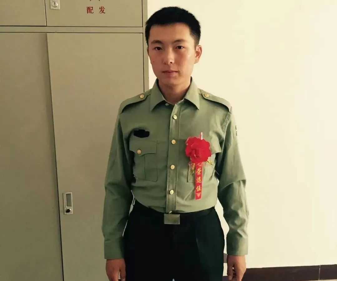 「从橄榄绿到警察蓝」佟蒙：军人本色永不褪 不忘初心铸警魂