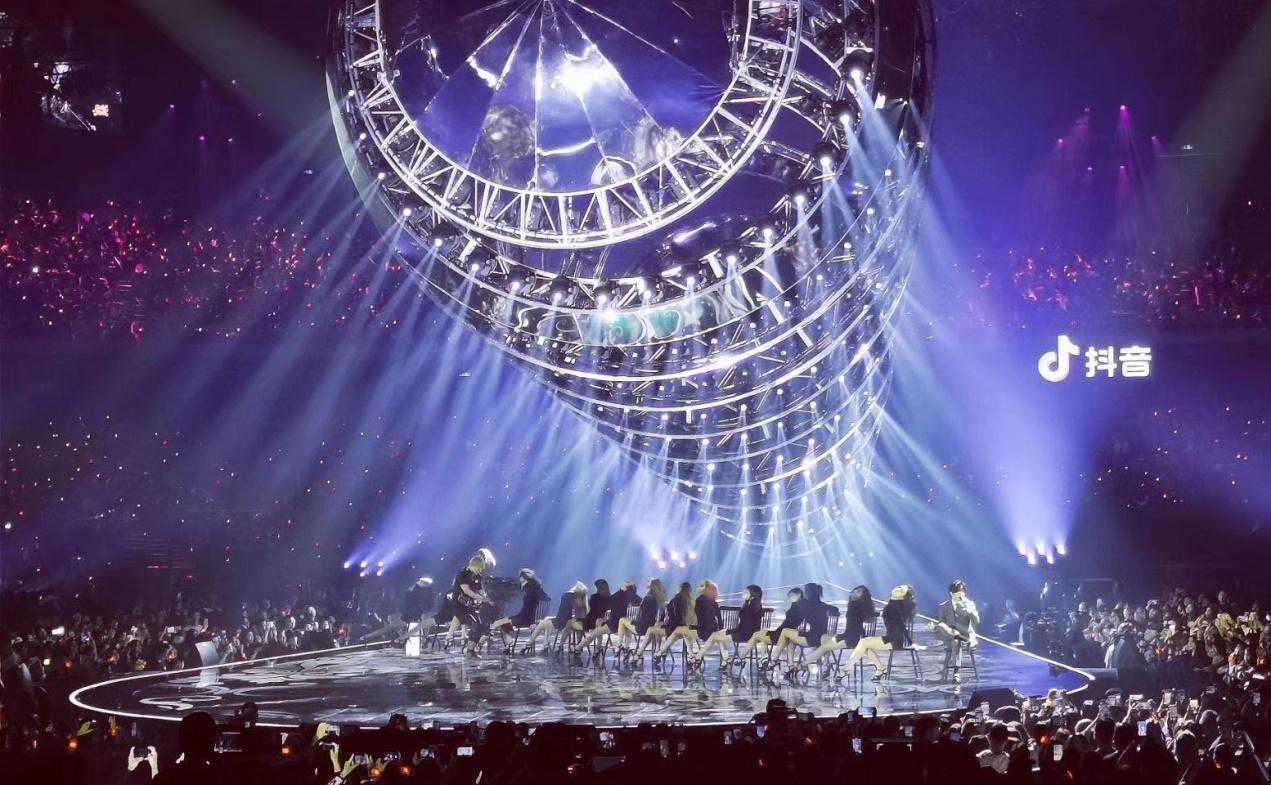 顶级场馆成就亚洲顶秀，澳门金光综艺馆助力江苏卫视跨年演唱会